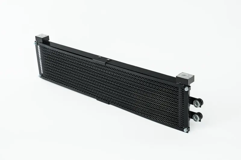 Sale CSF BMW F8X M3/M4/M2C Engine Oil Cooler w/ Rock Guard