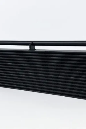 Handmade CSF 06-10 BMW E60 M5 / E63 / E64 M6 Race-Spec Oil Cooler