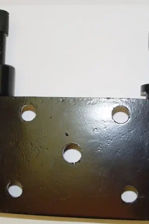 Big Sale Omix RH Spring Plate 76-86 Jeep CJ Models