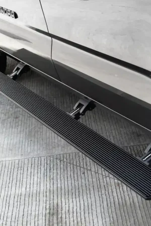 Clearance GOR RealTruck VoltStep Running Boards